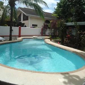 Menchu's Pension House Inn Panglao